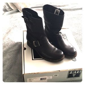 Frye Veronica shortie